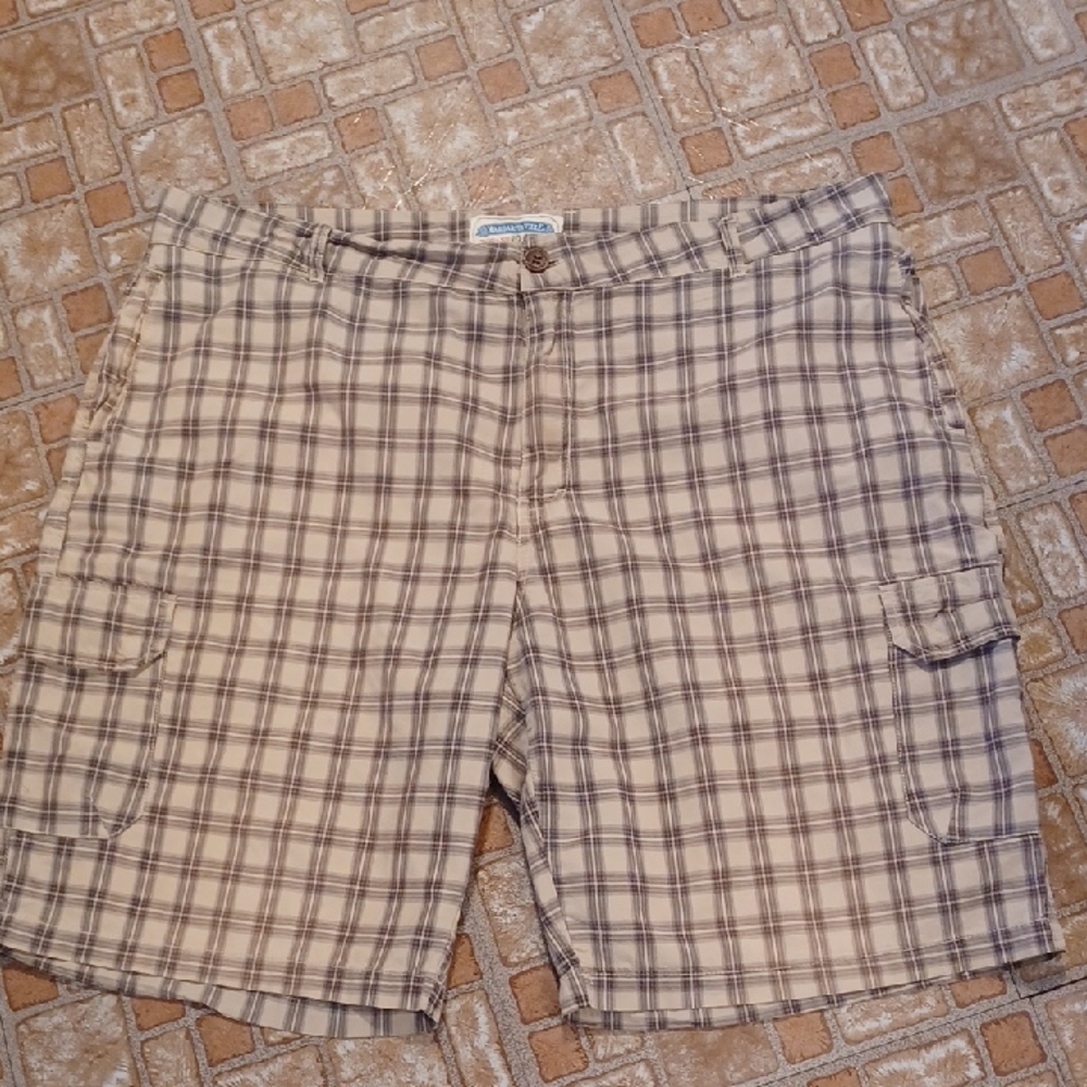 Plaid Cargo Shorts for Men Margaritaville Size 42 100 Percent Cotton